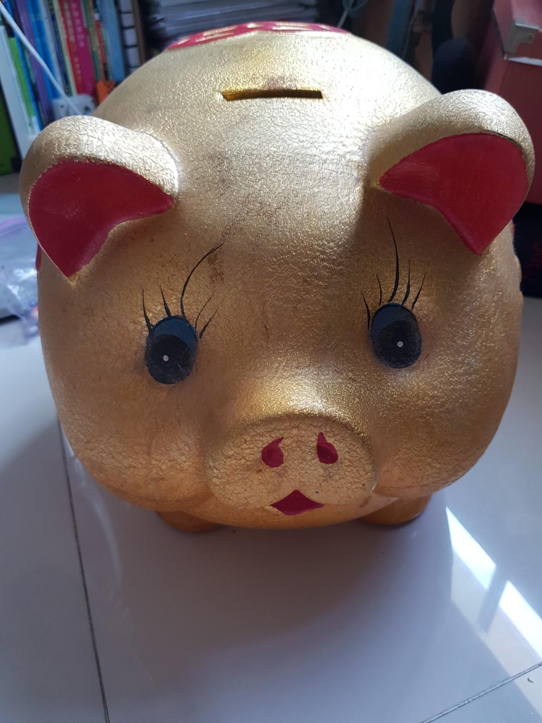 giant piggy bank