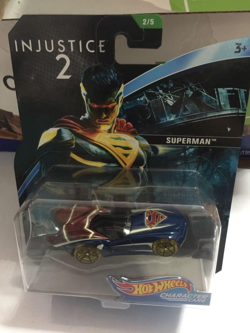 Hot Wheels DC Universe "Injustice 2" Armored BATMAN Toy Car by Mattel 