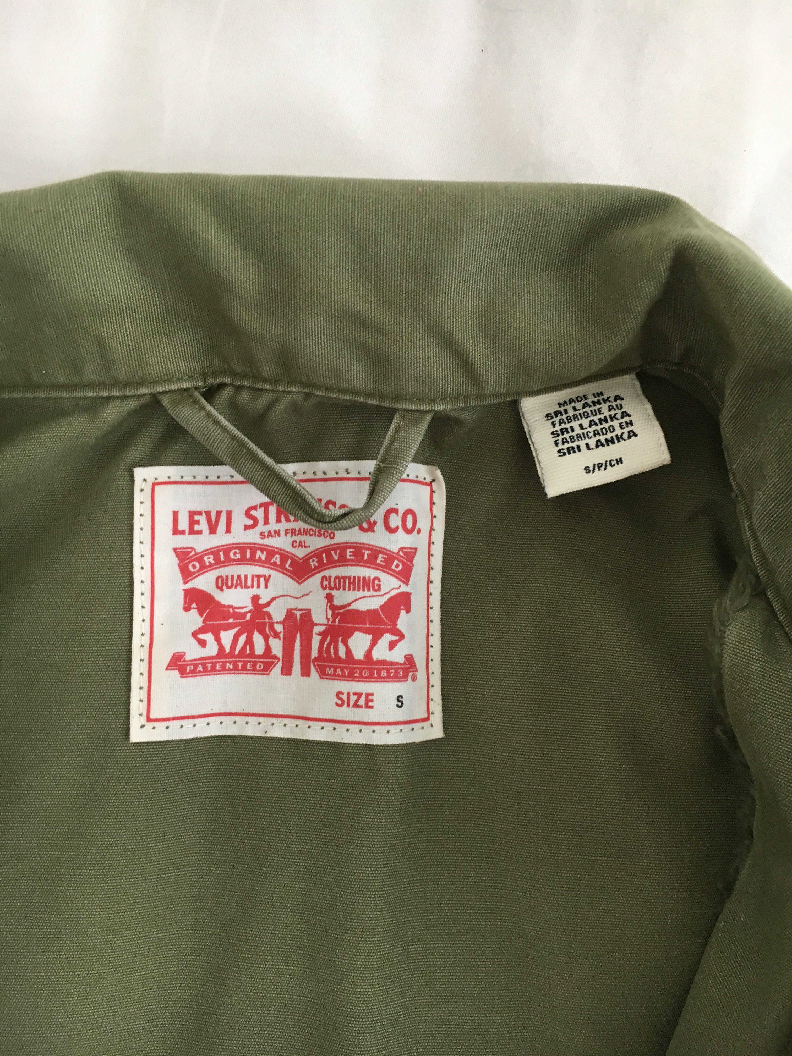Arriba 46+ imagen levi's army green jacket Thptnganamst.edu.vn