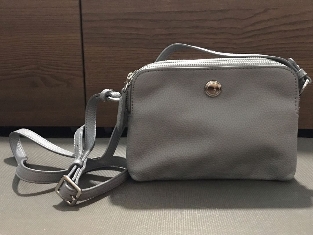 nine west grey bag