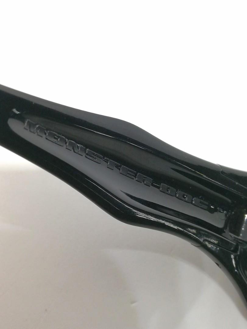 oakley monster dog ducati