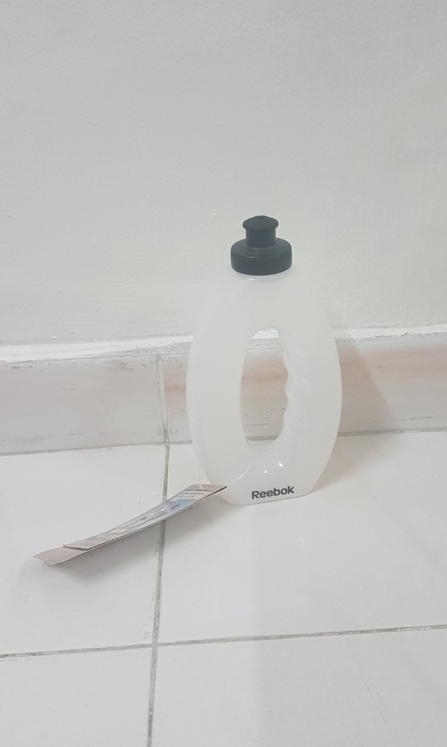 reebok running water bottle