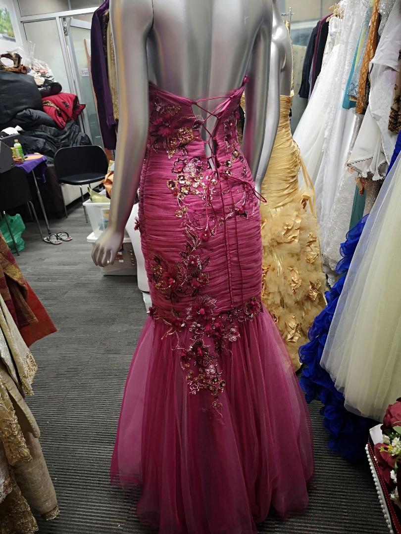 Selling. Evening Dress. Wedding. Gown. Bridal. Bride. Pengantin. Kahwin