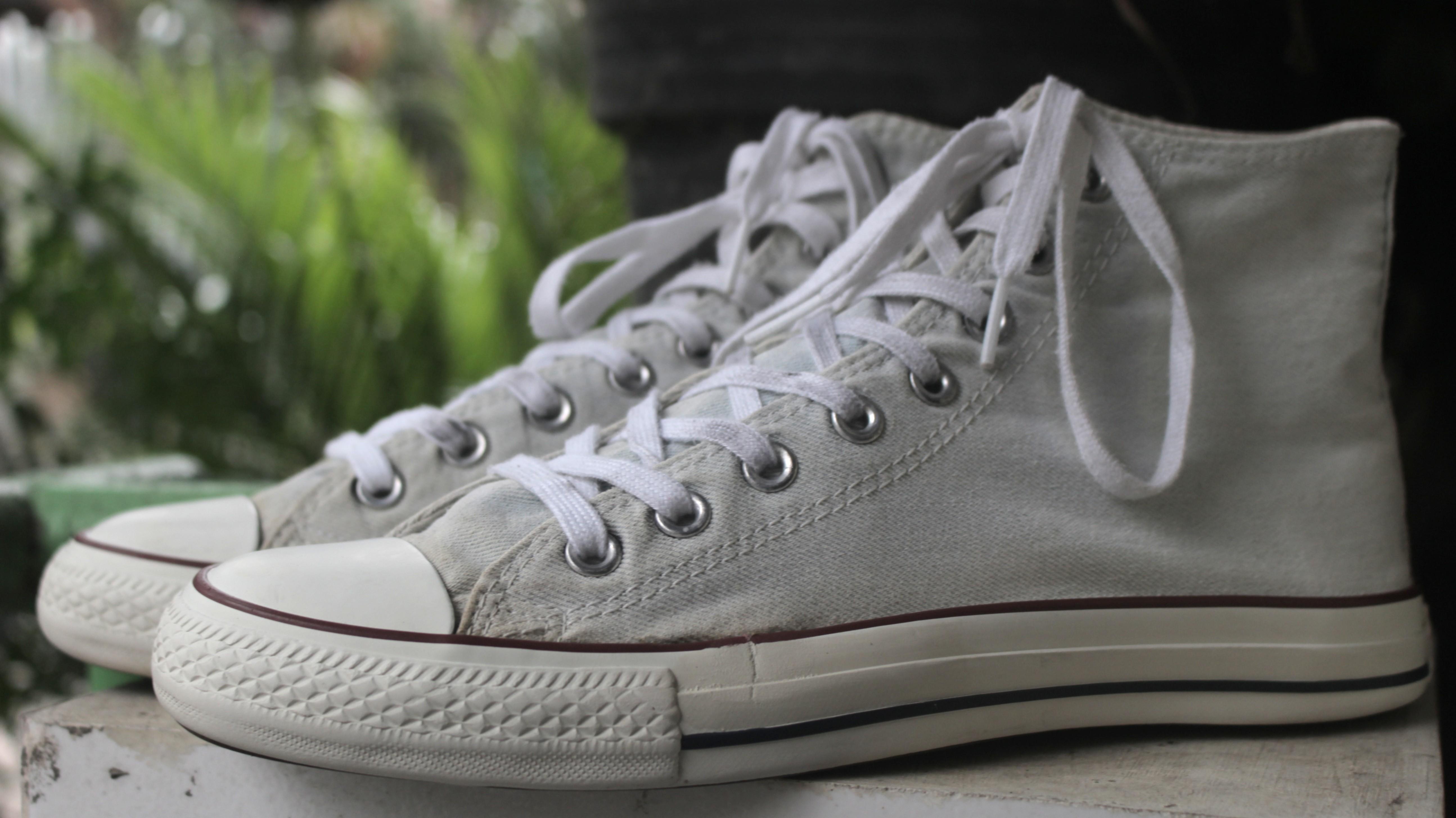 free delivery converse