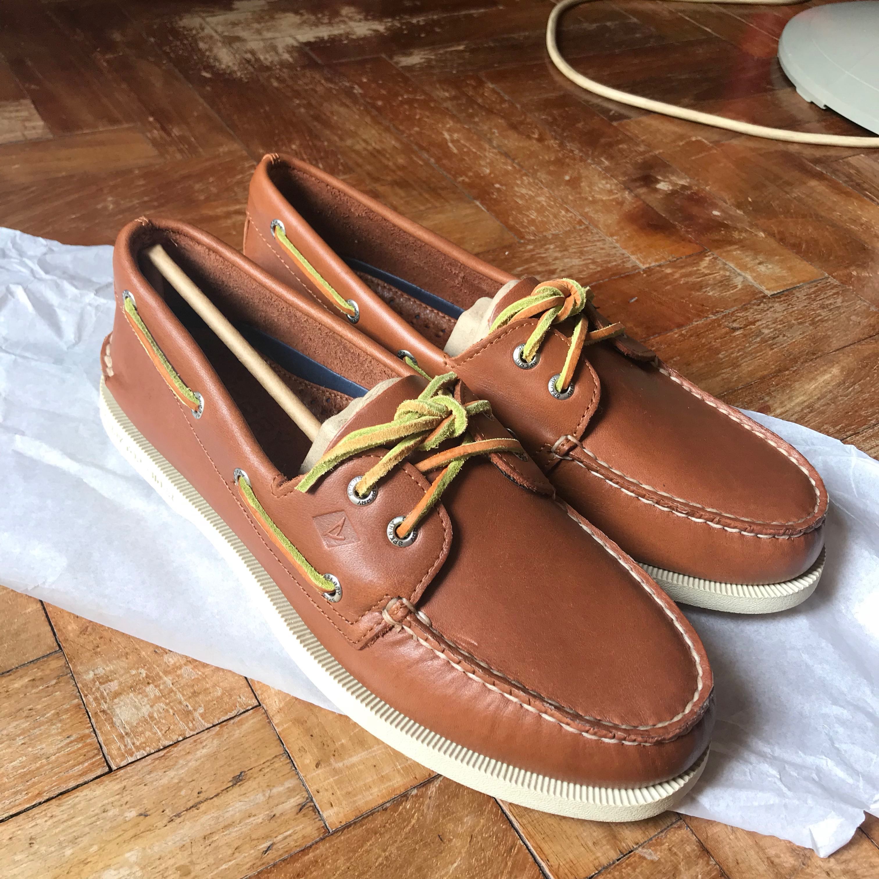 men's authentic original leather boat shoe