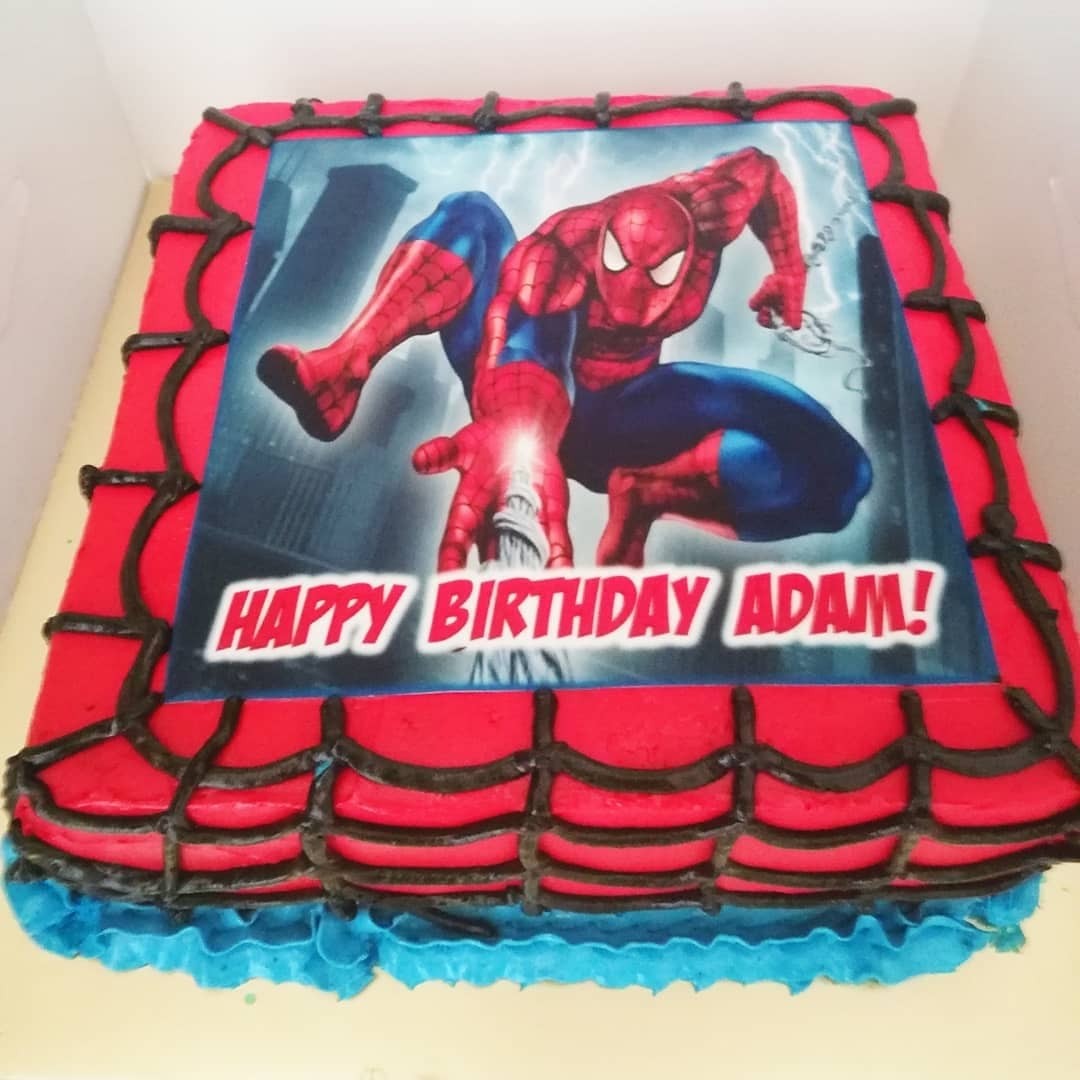 Spiderman Theme Cake 1 Food Drinks Baked Goods On Carousell