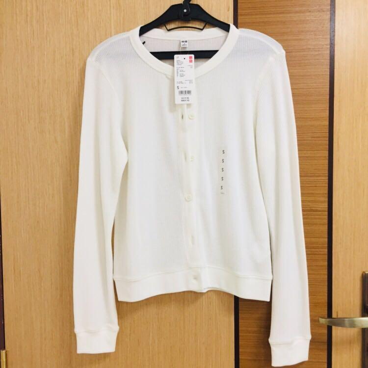 uniqlo white cardigan
