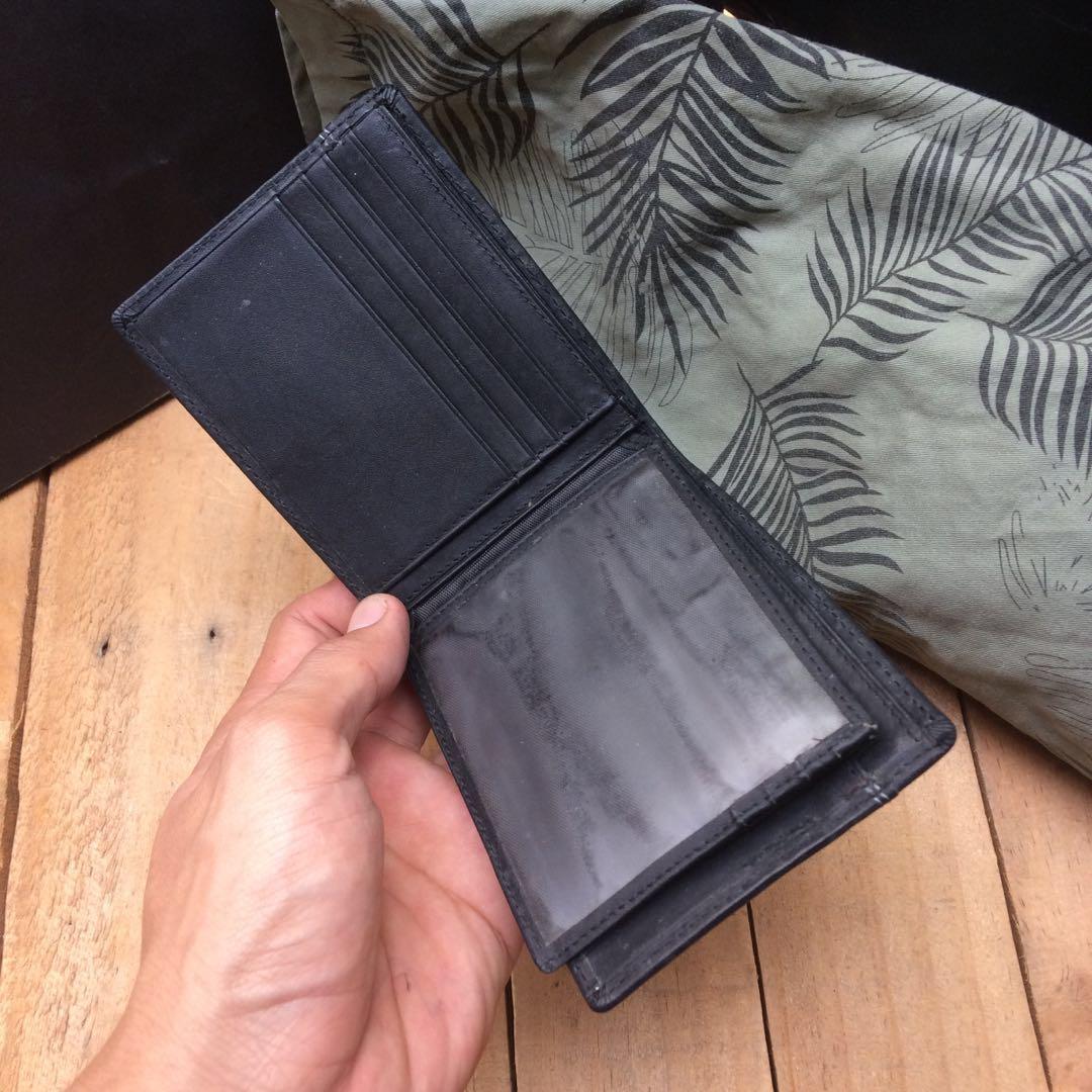 van garie wallet