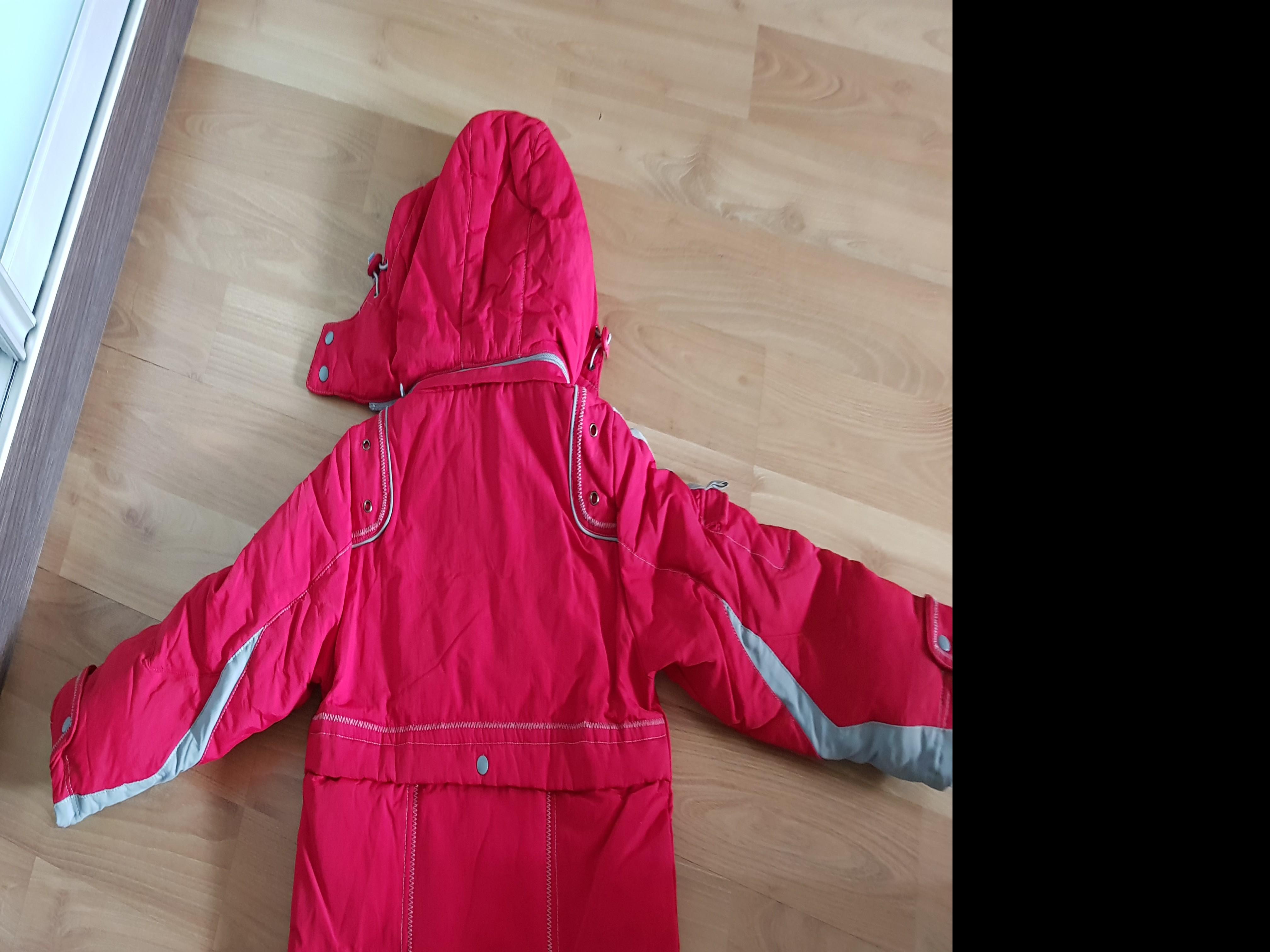 Winter Down Jacket (Category: Babies & Kids Fashion) located in Singapore. Submitted by mouseyangel (Listing ID 198320630, Image 2). Description: Red hooded down jacket bought from Winger time. Only used once. Condition as good as new. Can be used in zero degree weather..