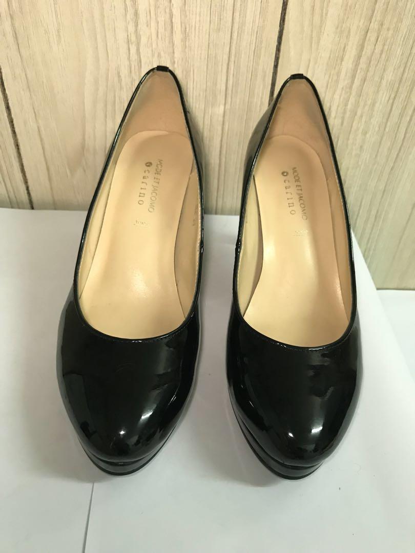 black platform work shoes