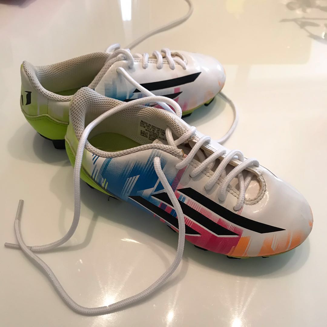 messi junior football boots
