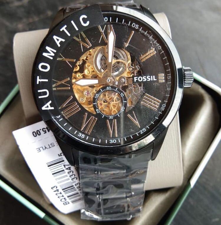 Bq2243 fossil store