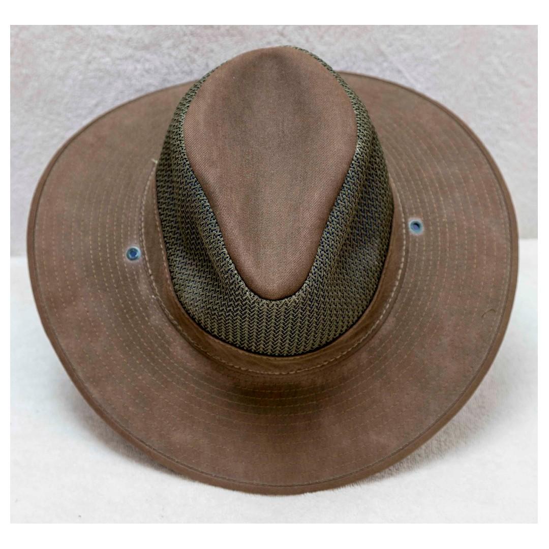 Henschel hat company clearance