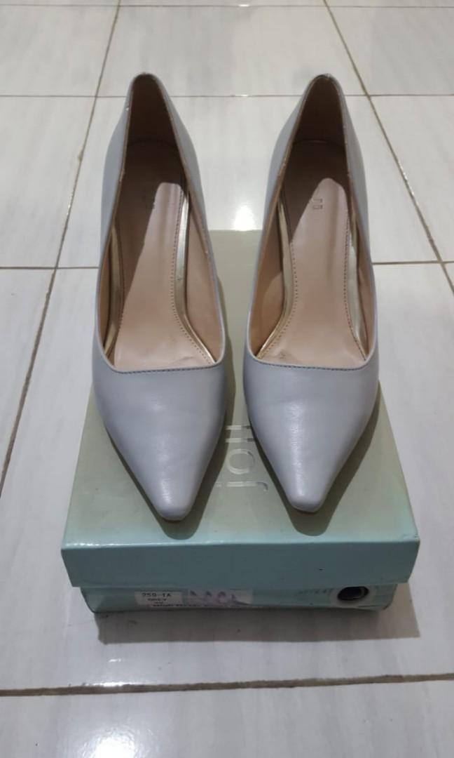 baby blue pointed heels