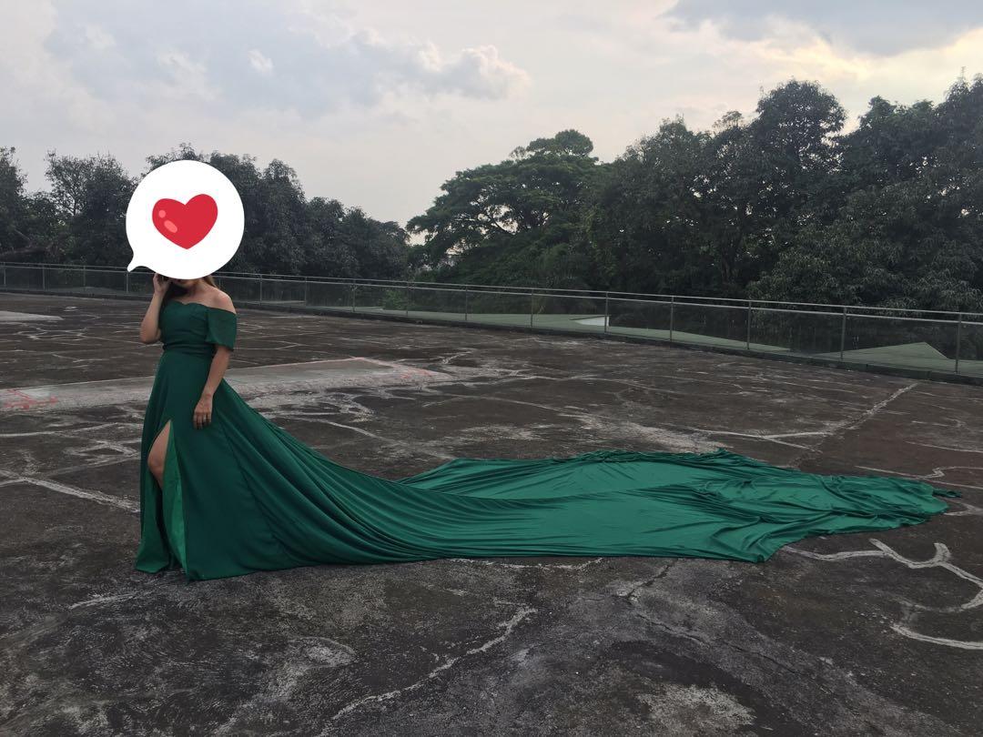 Long trail Prenup Gown