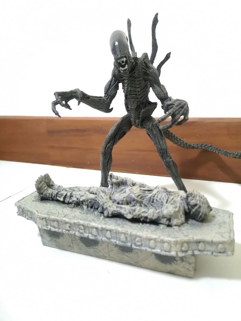 mcfarlane avp