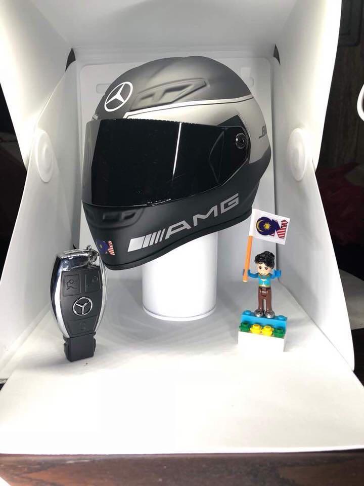 Mercedes 2025 benz helmet