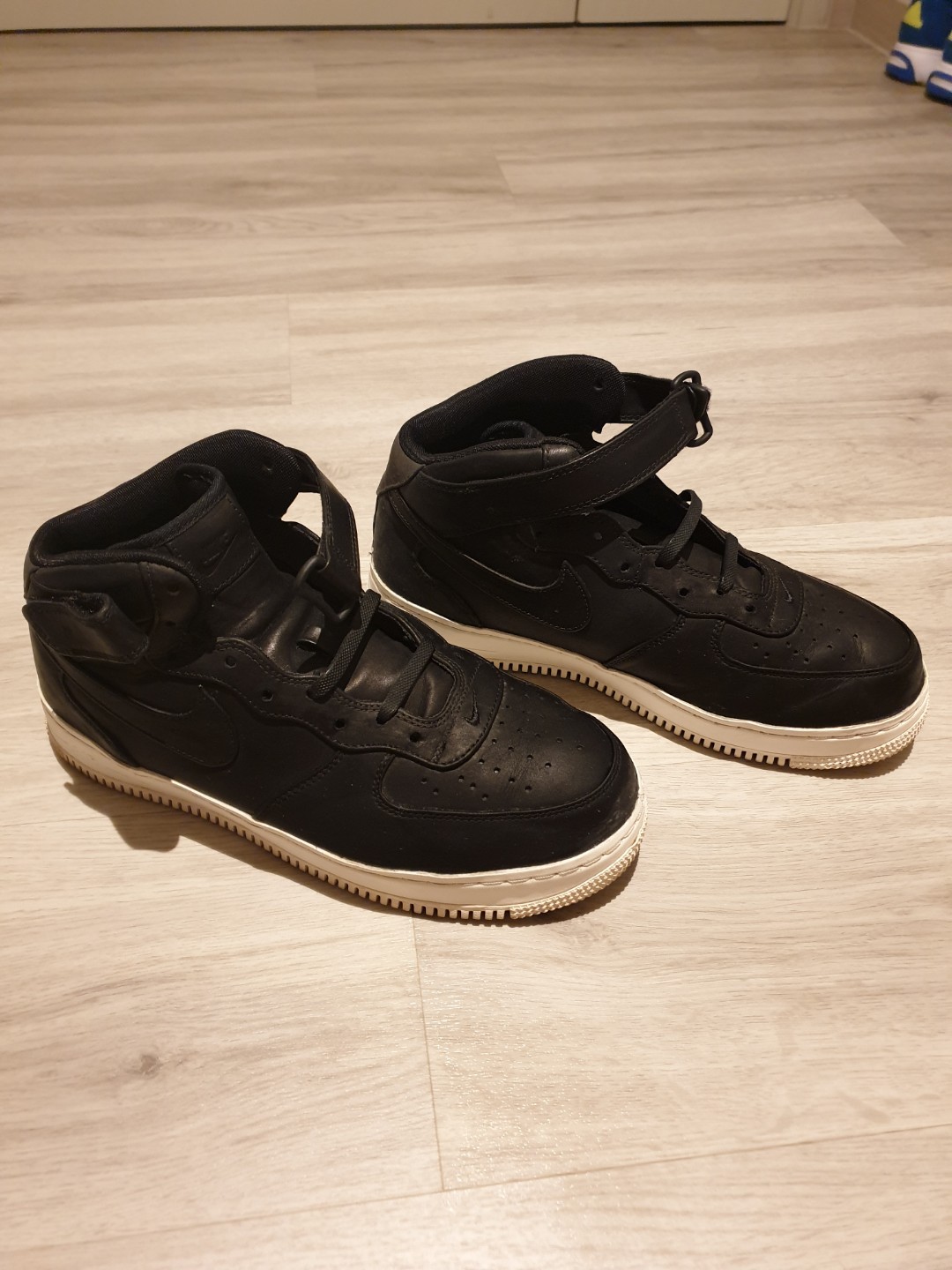 where to buy limited edition nike shoes