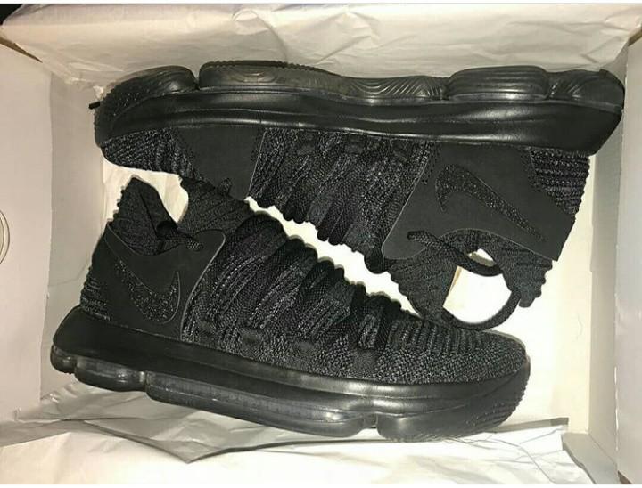 Nike zoom KD 10 (triple black), Olah Raga, Baju Olahraga di Carousell