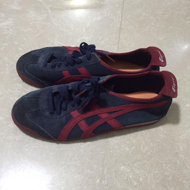 Onitsuka Tiger Blue And Red Stripes (Category: Dress Shoes) located in Singapore. Submitted by john.dae (Listing ID 105445146, Image 1). Description: 8/10 Size : 7.5.