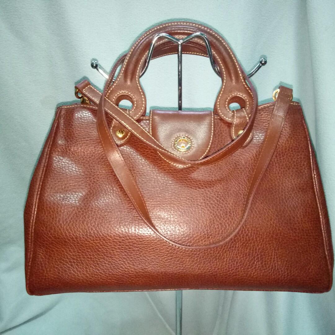 Pre Loved La Tour Eiffel 2 Way Bag Women S Fashion Bags Wallets On Carousell