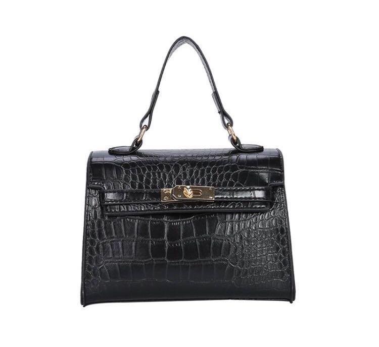 Share 78+ hermes sling bag black in.duhocakina