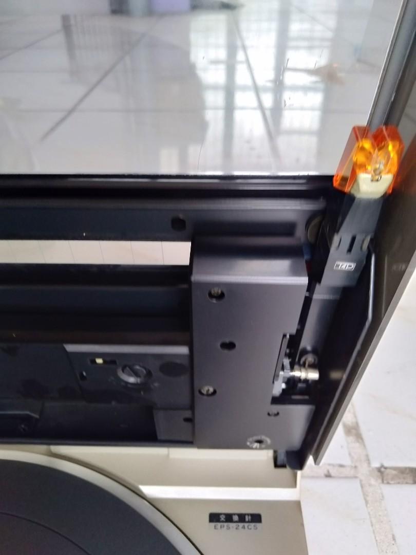 Technics SL 6 Direct Drive Auto (Category: Vinyls) located in Manila. Submitted by mindplanets (Listing ID 198506611, Image 3). Description: Classic vintage turntable, as is.