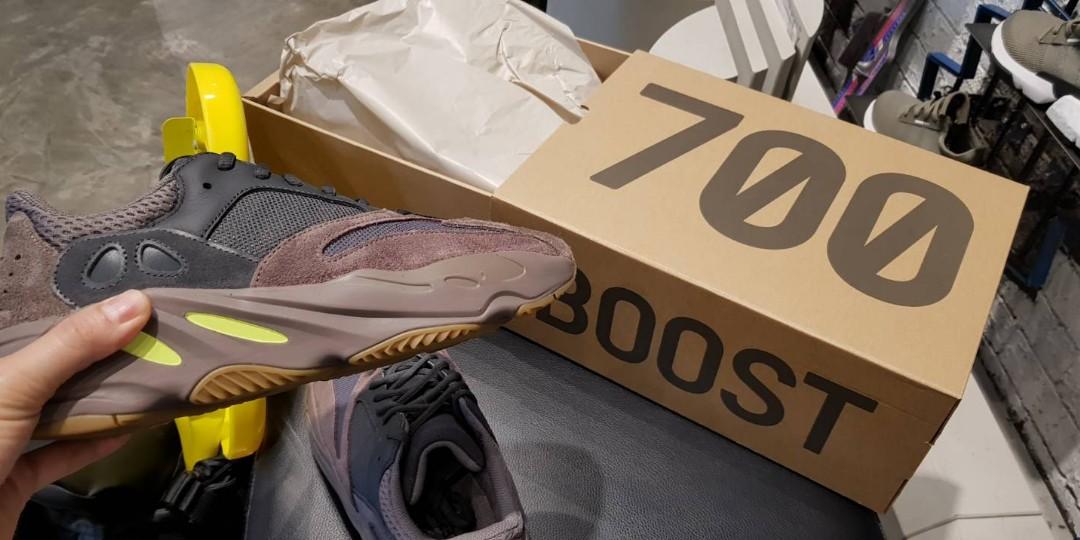 yeezy 700 mauve swop or trade with-off 