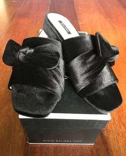 Velvet Bow Slides with low heels (size 6)