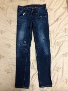 Levi’s 511 深藍牛仔褲