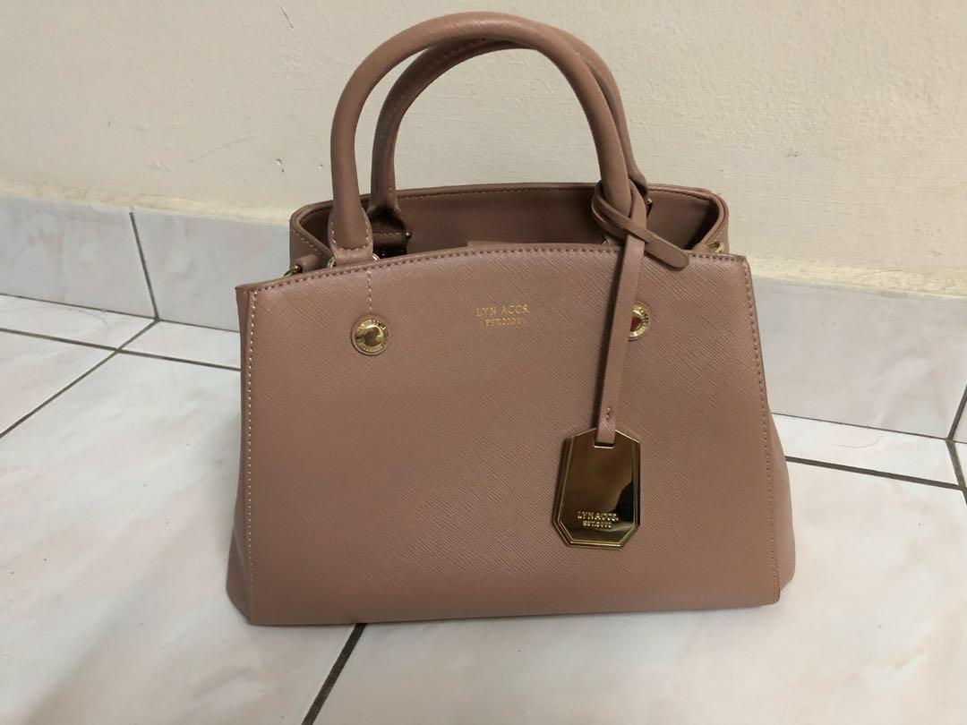 Lyn est sales 2001 bag