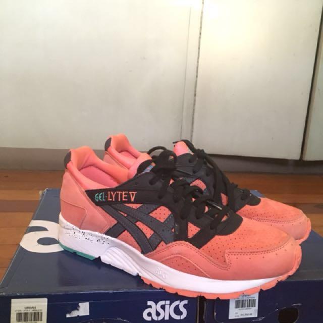asics sm megamall