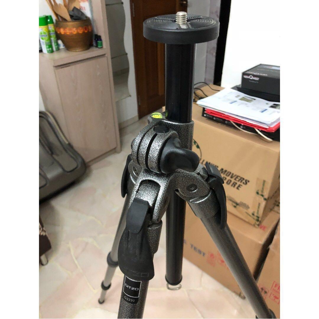 Gitzo G2220 Explorer 3 Section Aluminum Rapid Column Tripod, Photography, Photography