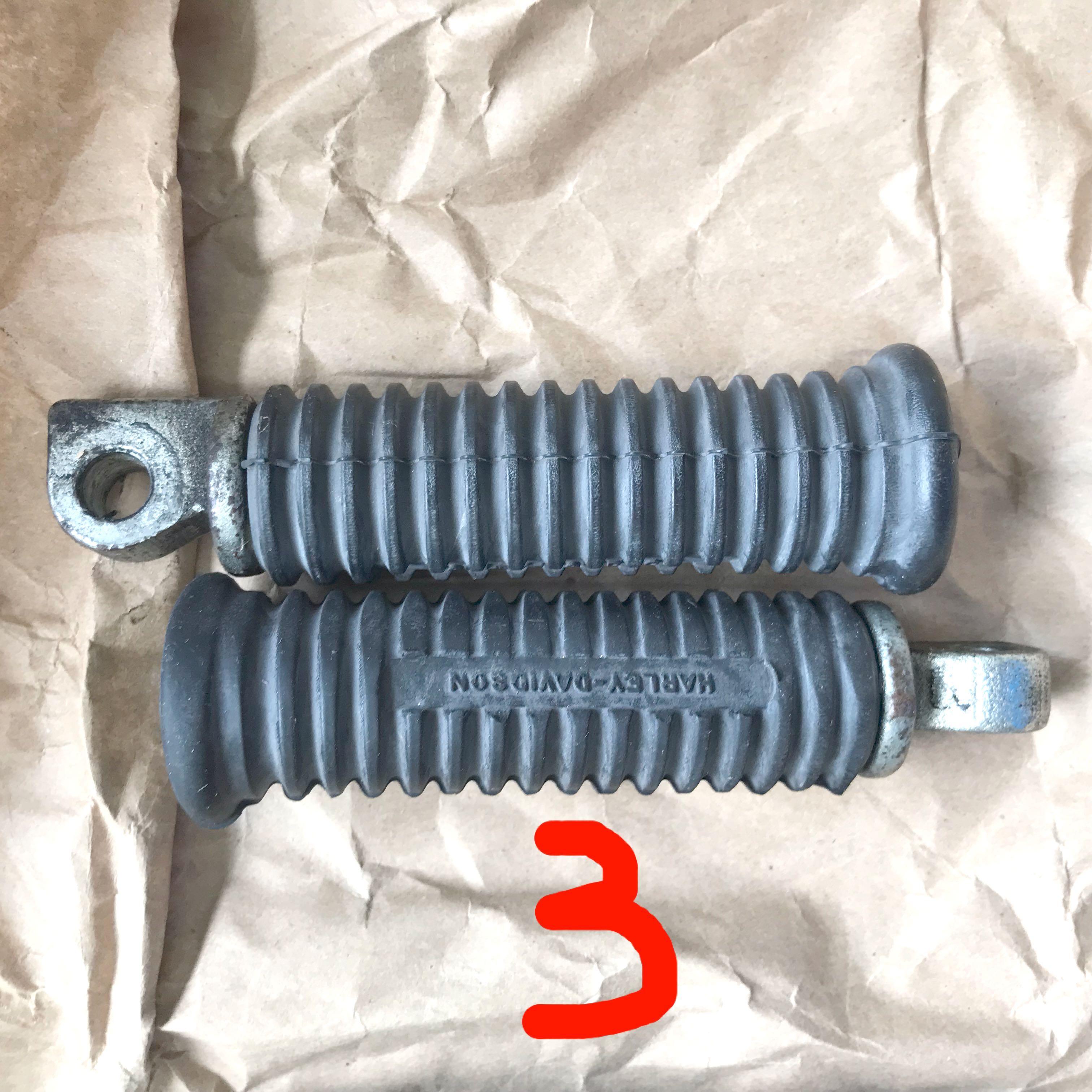 Harley Davidson Original Pillion Foot Pegs, Motorcycles, Motorcycle