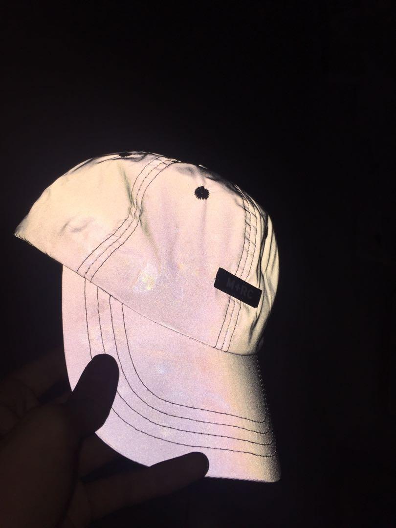 Reflective cap clearance