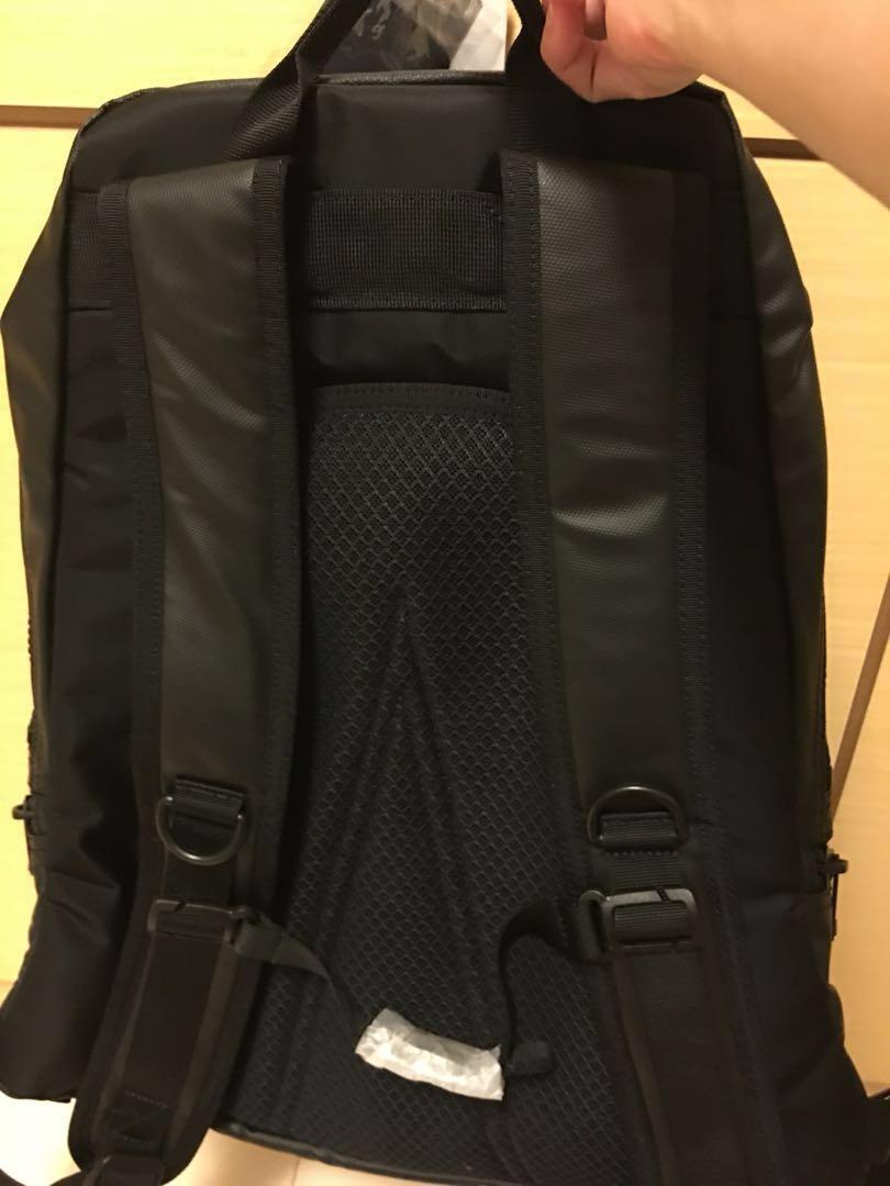 Porter防水後背包 名牌精品 精品包包在旋轉拍賣 Porter防水後背包 名牌精品 精品包包在旋轉拍賣