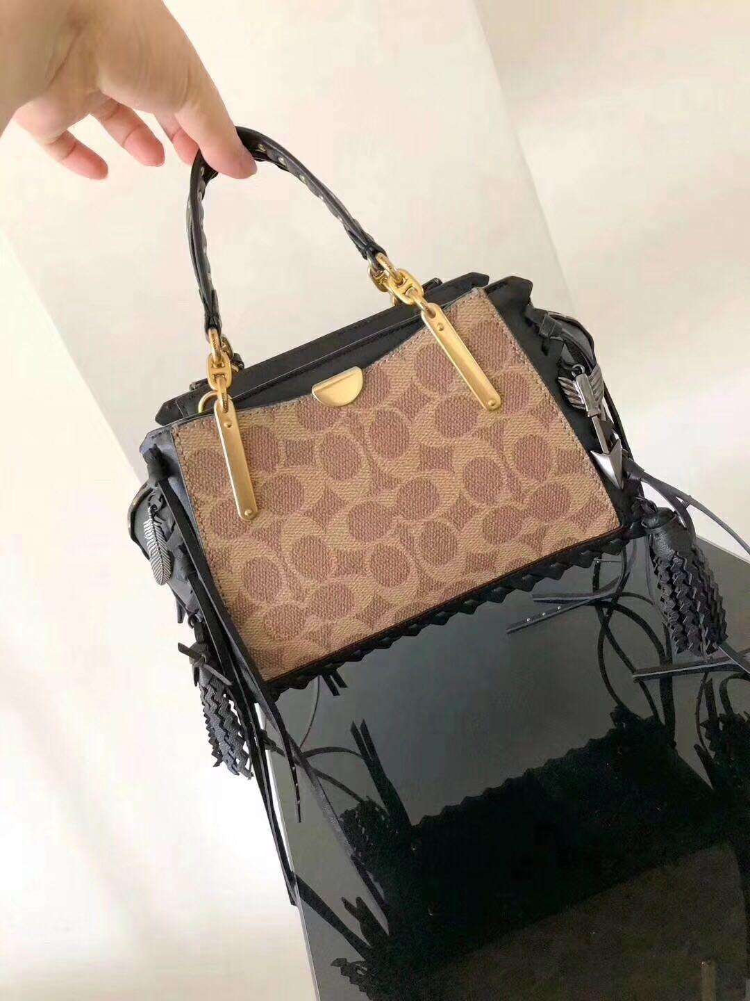 SALE COACH women s dreamer bag F36838 Women s Fashion Bags Wallets Cross body Bags on Carousell
