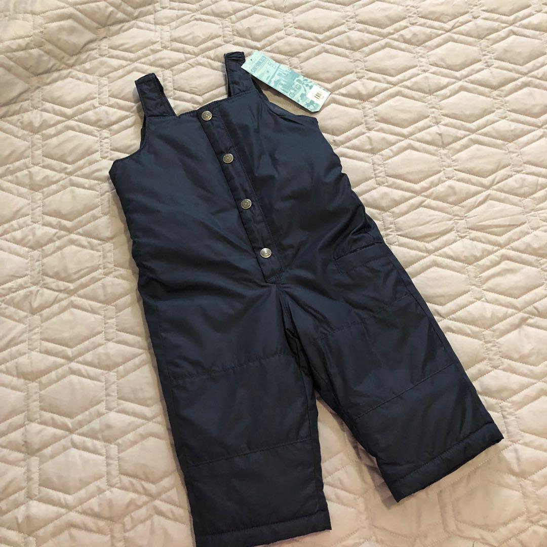Snow pants (Category: Boy's Apparel) located in Toronto. Submitted by ashleycouto (Listing ID 198611438, Image 1). Description: Brand new with tags .