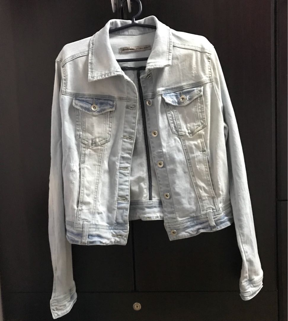 stradivarius black denim jacket