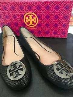 Tory Burch reva in black/pewter size 8