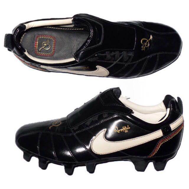ronaldinho boots black