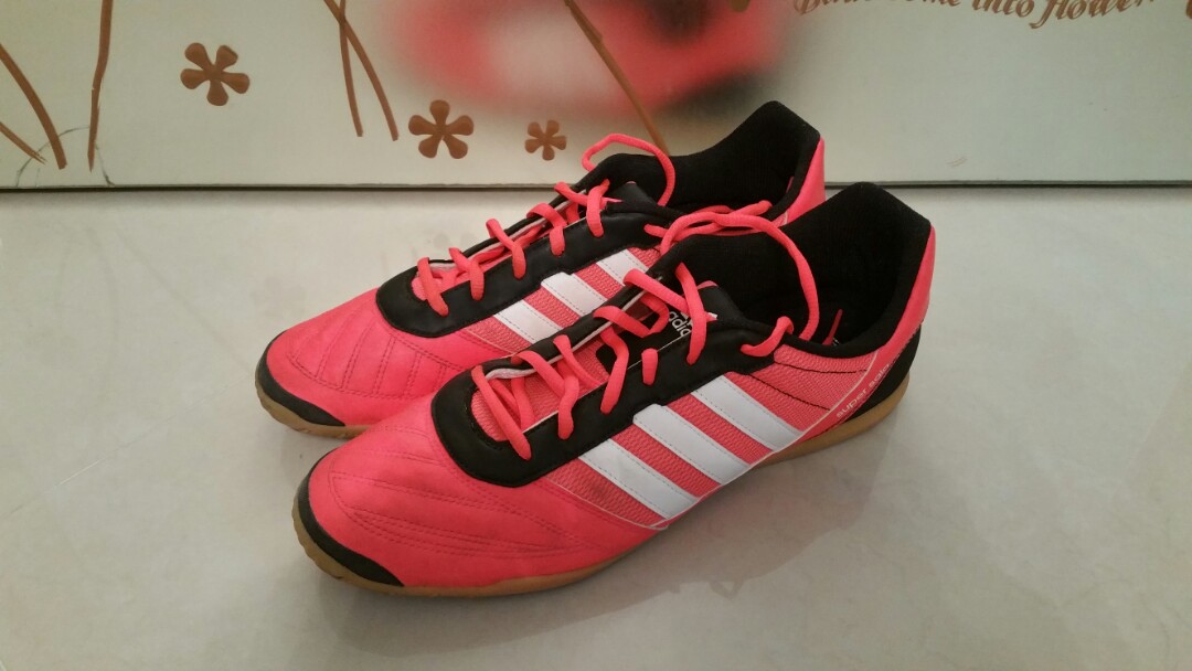 sala futsal shoes