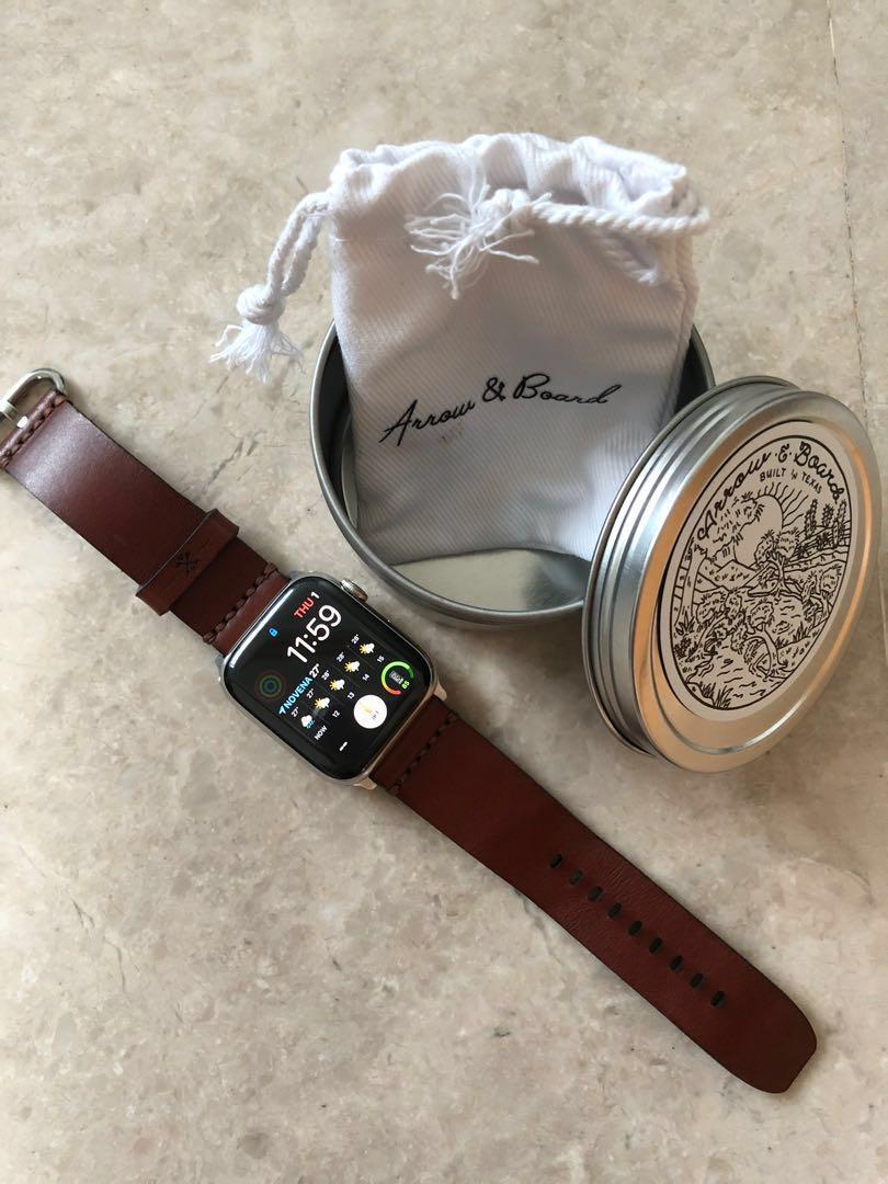 Arrow and 2024 board apple watch