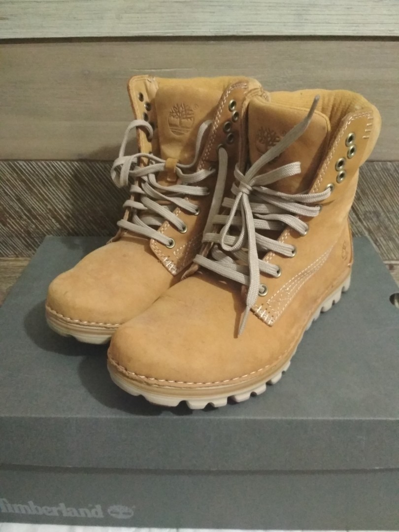 Suntec timberland shop