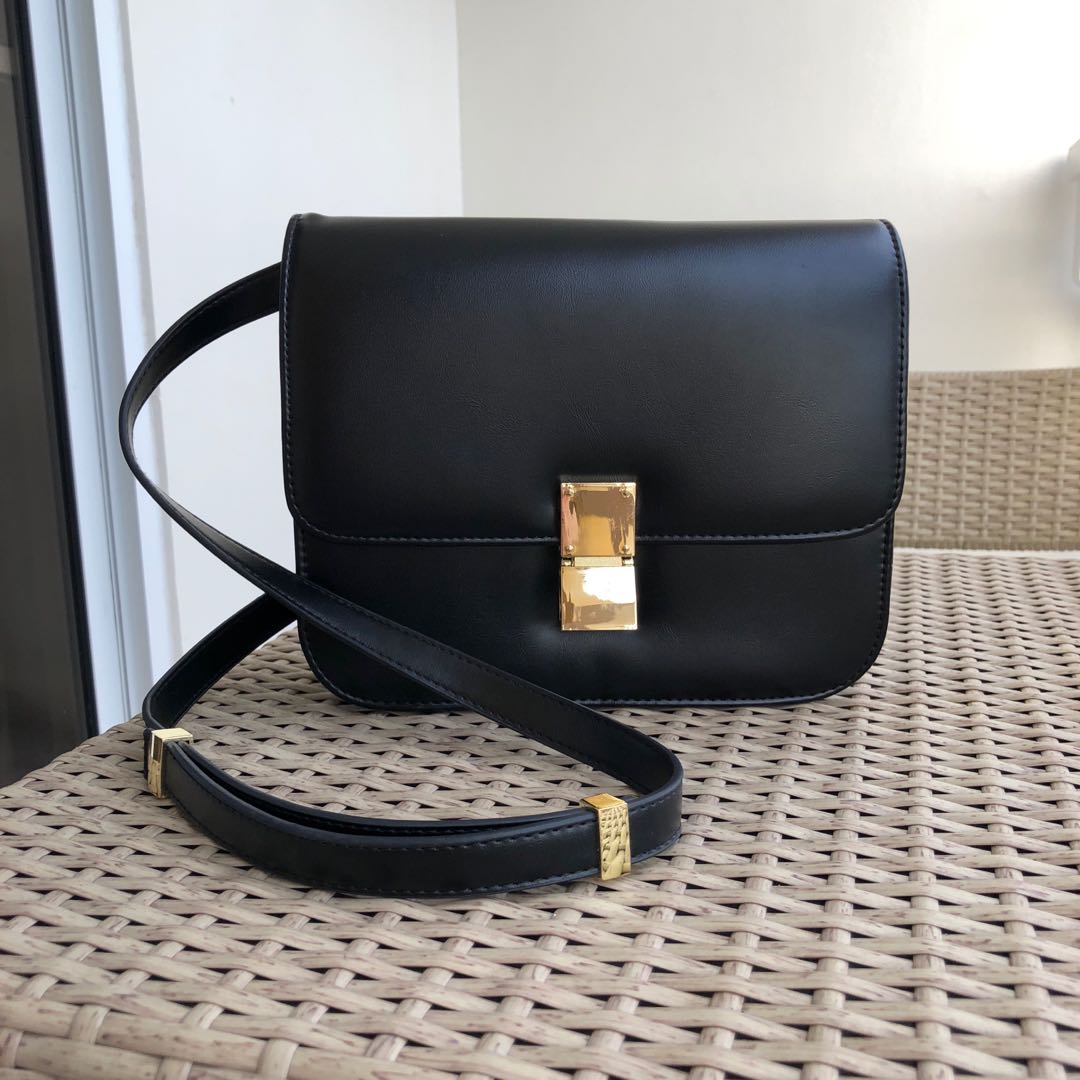 black clutch with handle