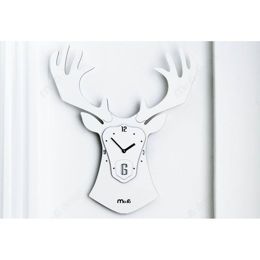 Korean White Wooden Deer Wall Clock Diy Wall Decoration Everything Else On Carousell