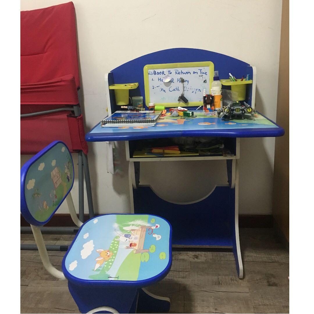 used kids table and chairs
