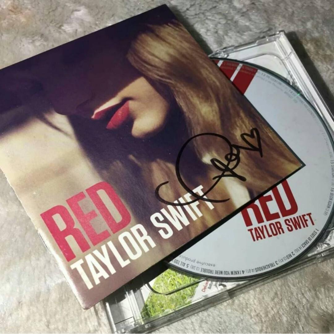 Signed Red Deluxe Edition Album Taylor Swift Music Media Cd S Dvd S Other Media On Carousell