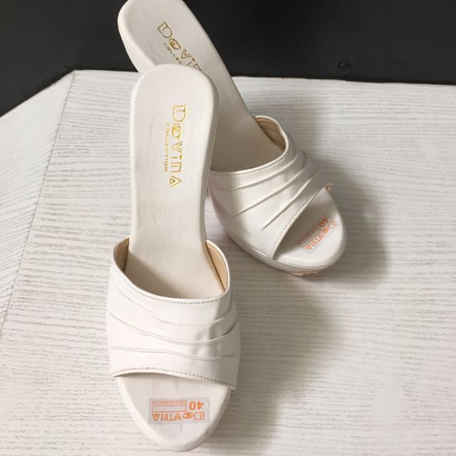 Turun Harga Sepatu High Heels Putih Fesyen Wanita Sepatu Di Carousell