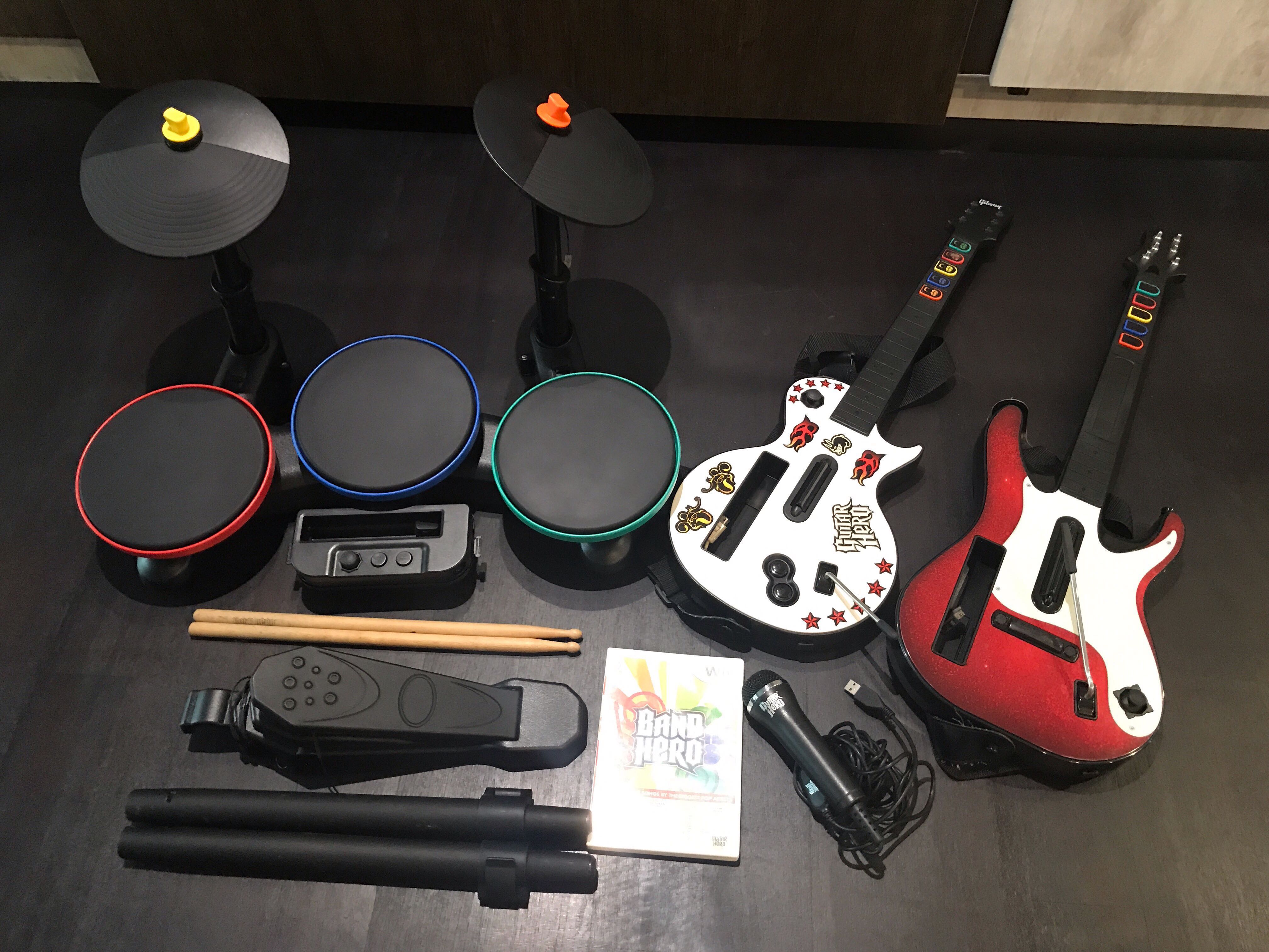 Wii Band hero set +game), Mobile Phones & Gadgets, Mobile